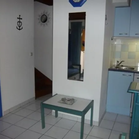 Maison Avec Piscine Privee, 6 Couchages, Proche Et Commerces Au Grau-du-roi - Fr-1-731-39 Vakantiehuis Le Grau-du-Roi